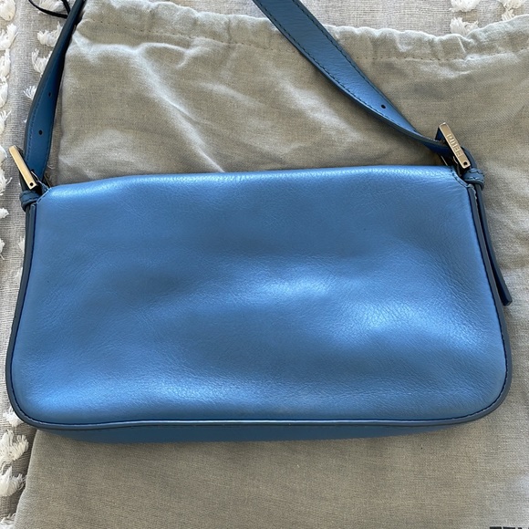 Baby light blue fendi baguette with convertible straps with authenticity card - Picture 2 of 11